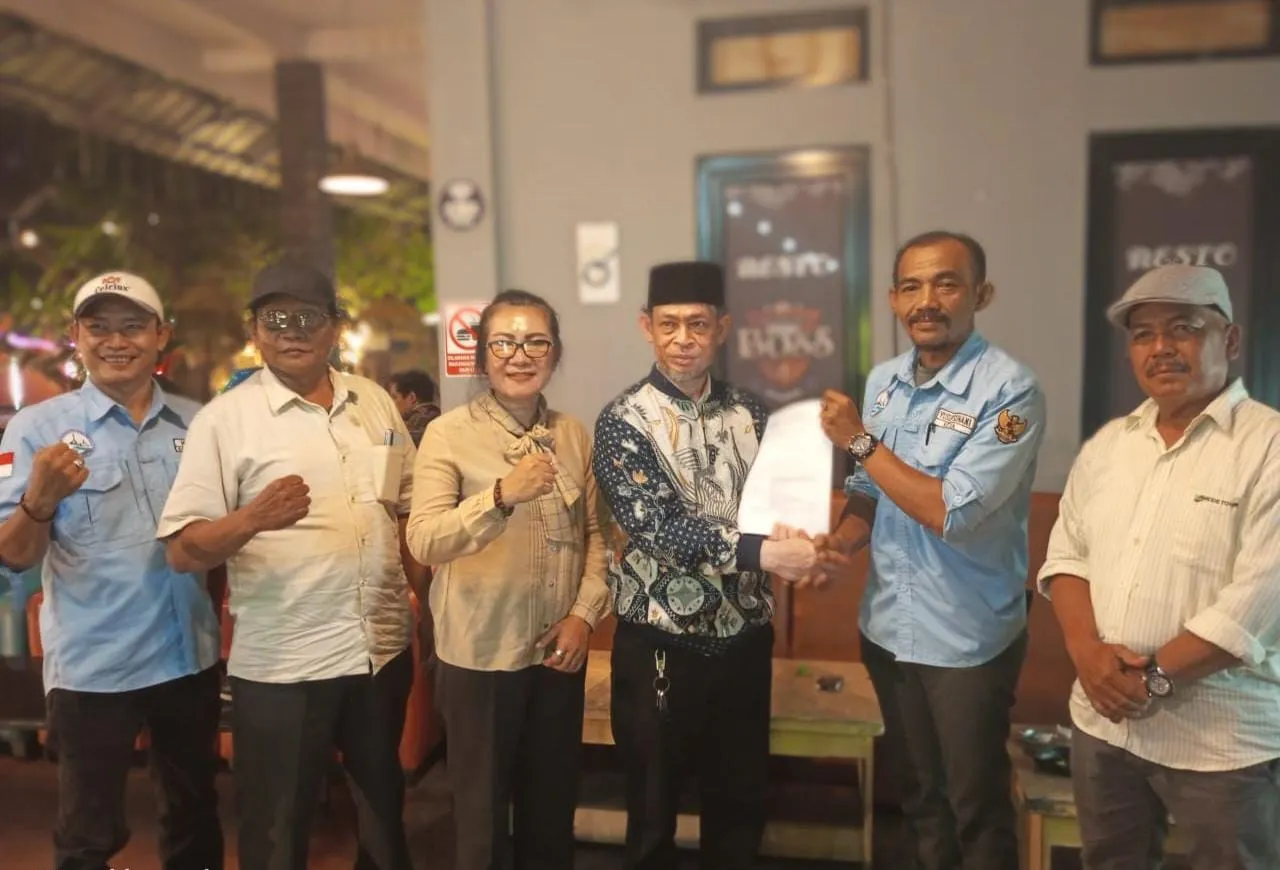 Ketua HMNI Kabupaten Tangerang Muhamad Jembar bersama jajaran pengurus siap bersinergi dengan UMKM dan nelayan demi kesejahteraan masyarakat.